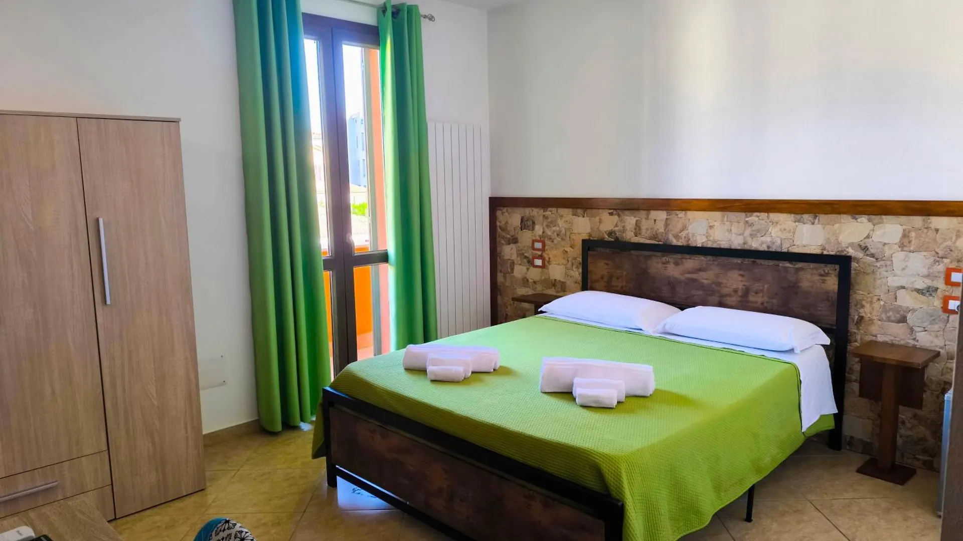 B&B Mamuthones Porto Torres 0*,